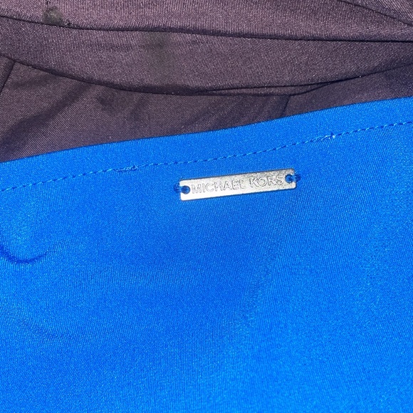 Michael Kors Women's Ring Twist Asymmetrical-Hem Top - Picture 12 of 15